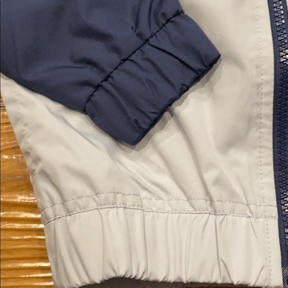 NEW Nike Youth Windbreaker - Picture 4 of 8